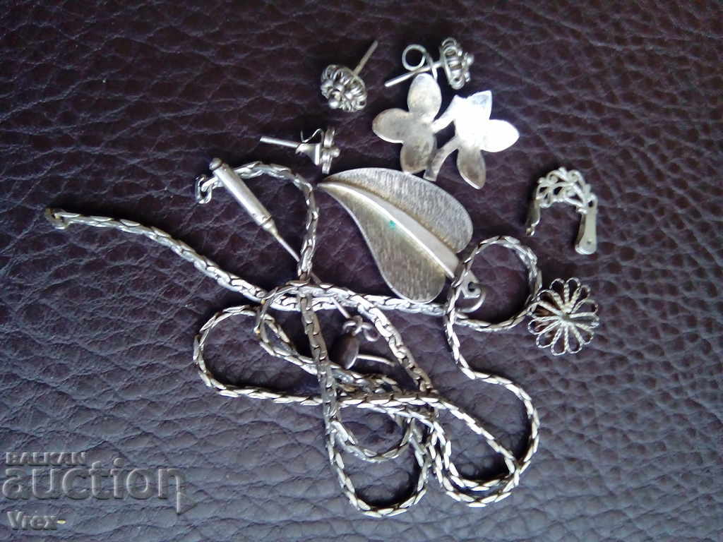 Δημοπρασία Παλιά ασημένια κοσμήματα Δημοπρασία Παλιά ασημένια κοσμήματα