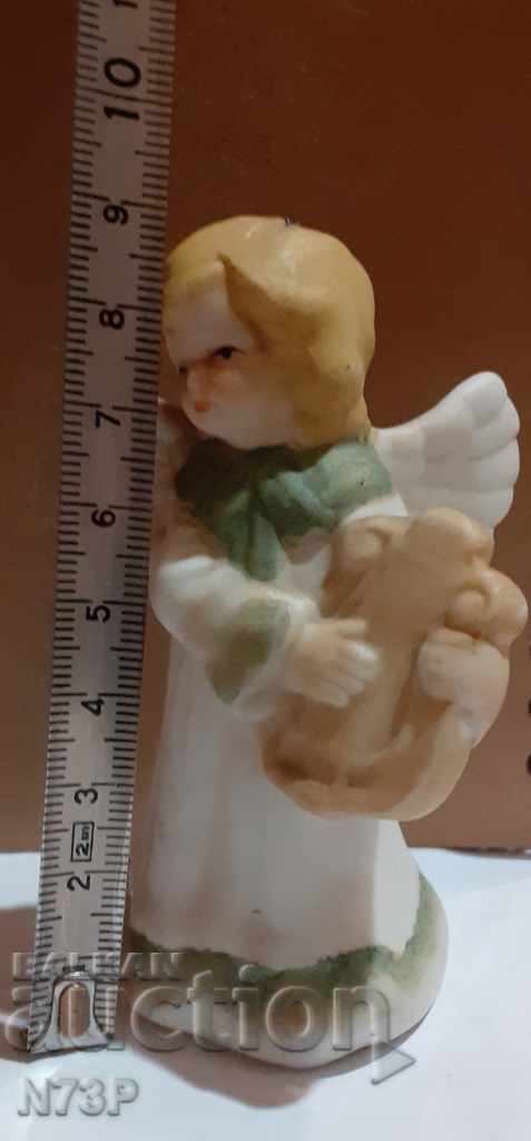 Delivery of OLD PORCELAIN FIGURE. HAND-PAINTED. Delivery of OLD PORCELAIN FIGURE. HAND-PAINTED.