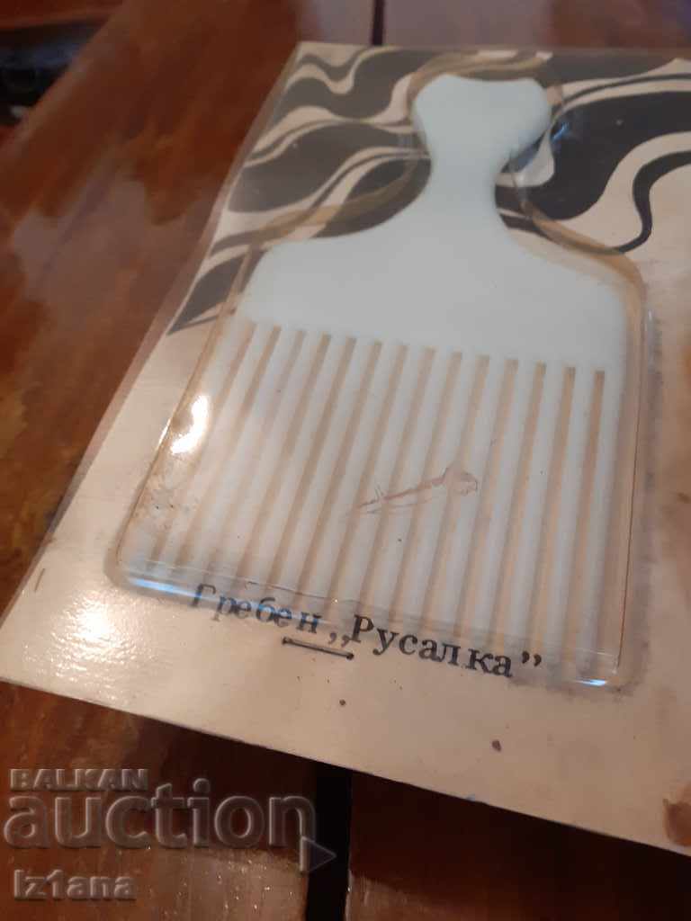 Auction  Old Mermaid comb