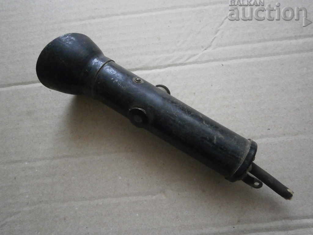 vintage metal movable auto repair lamp with price 31.00 BGN | € 15.85