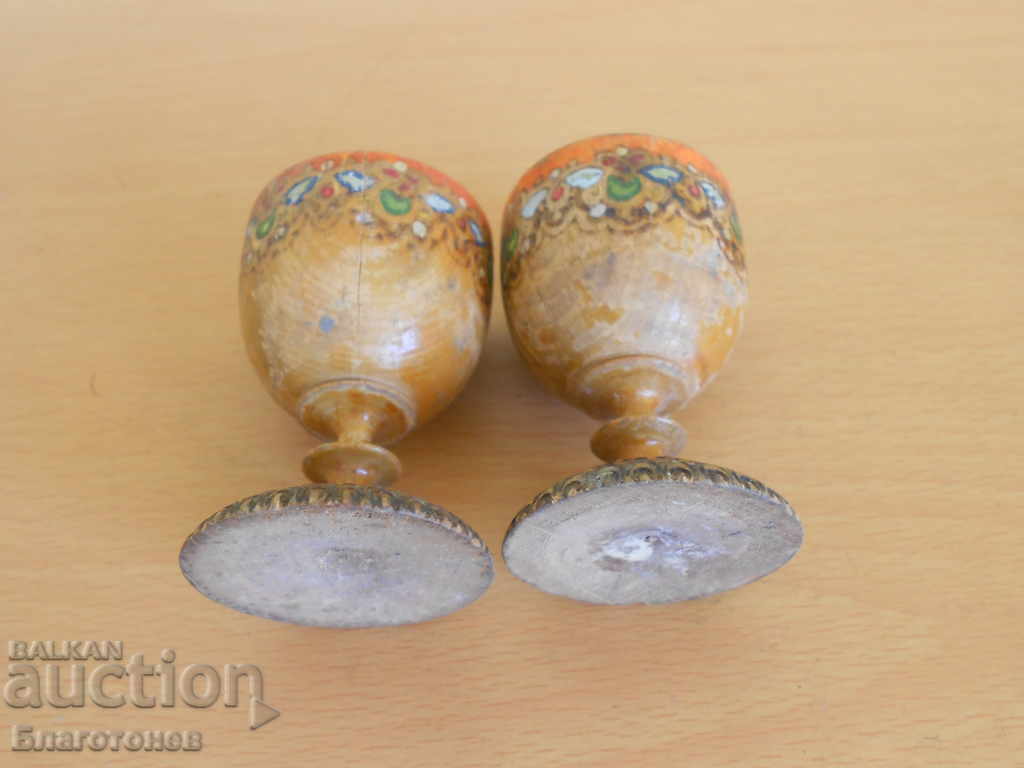 Wooden old cups - 6 Wooden old cups - 6