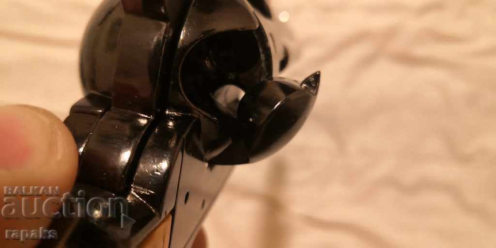 Доставка на Револвер Колт/Colt 45. Нестрелящ, пушка, пистолет, пищов Доставка на Револвер Колт/Colt 45. Нестрелящ, пушка, пистолет, пищов