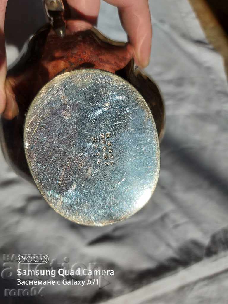 OLD ENGLISH SILVER KETTLE WITH MONOGRAM - 5 OLD ENGLISH SILVER KETTLE WITH MONOGRAM - 5