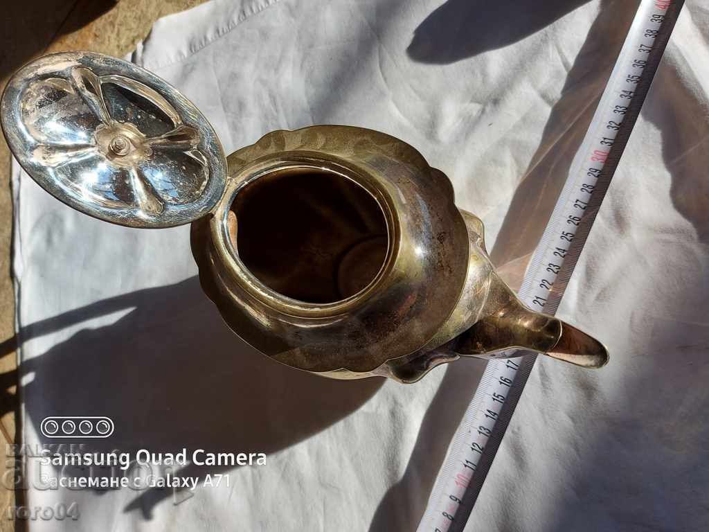 Auction OLD ENGLISH SILVER KETTLE WITH MONOGRAM Auction OLD ENGLISH SILVER KETTLE WITH MONOGRAM