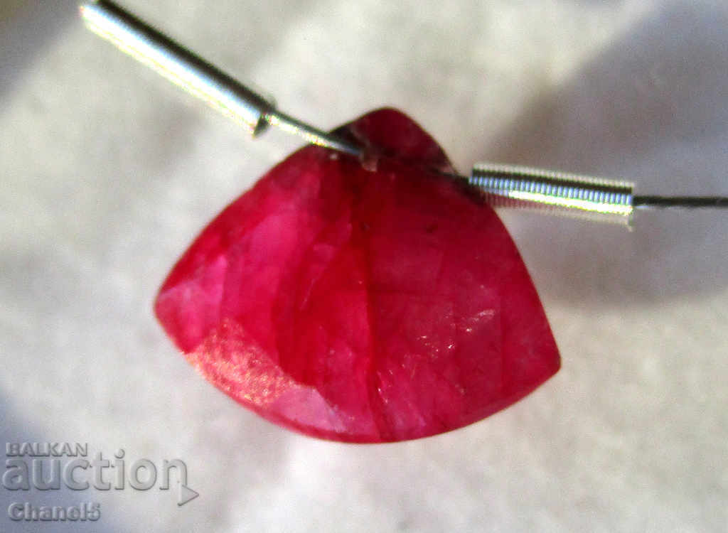 NATURAL RUBY - FAN, MOZAMBIQUE - 2.20 carats (352) - 5