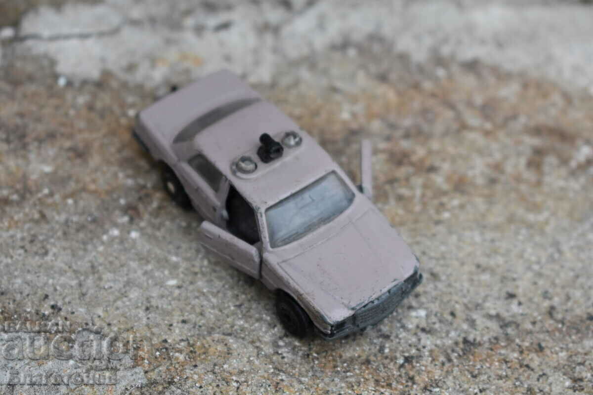 Delivery of Matchbox mercedes stroller