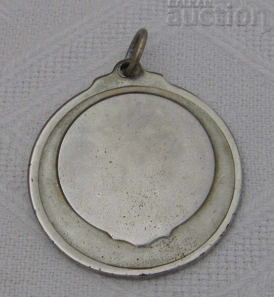 FOOTBALL FENERBACHCHE ISTANBUL PLAQUE with price 3.00 BGN | € 1.53 FOOTBALL FENERBACHCHE ISTANBUL PLAQUE with price 3.00 BGN | € 1.53