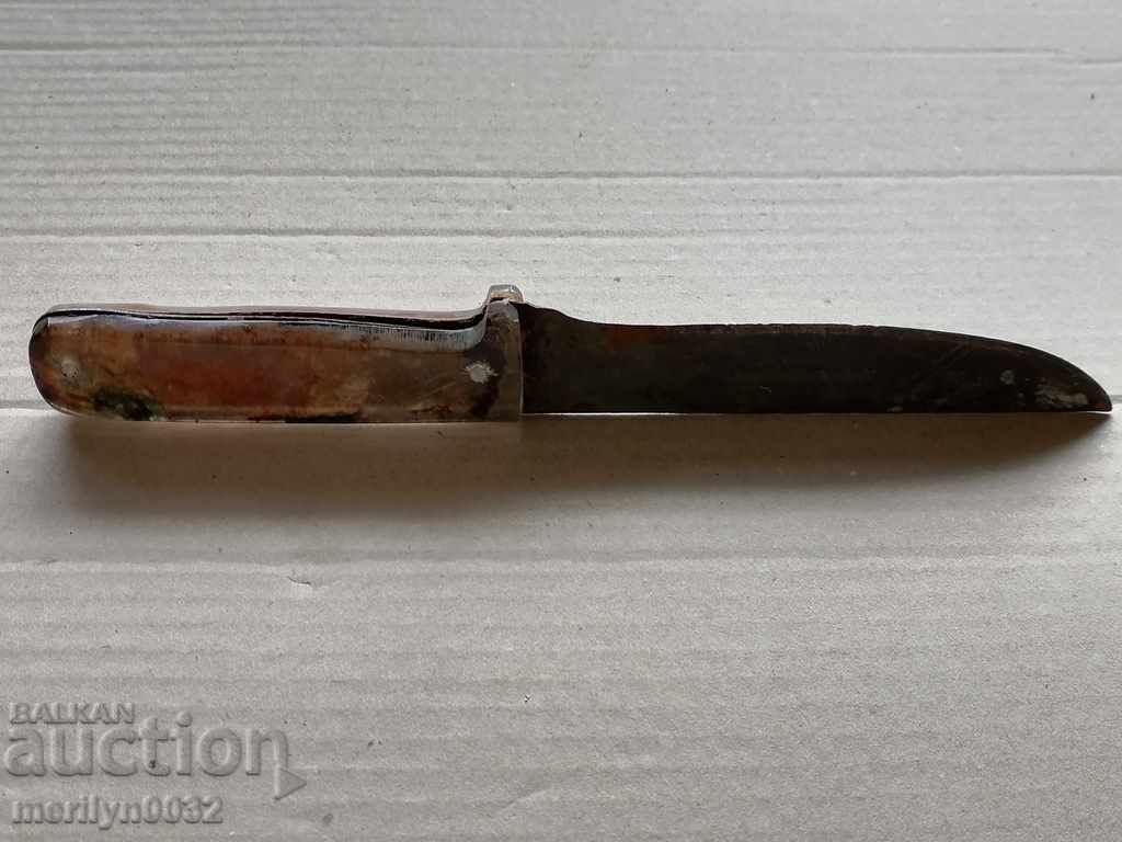 Livrarea Cuțit vechi cu pumnal