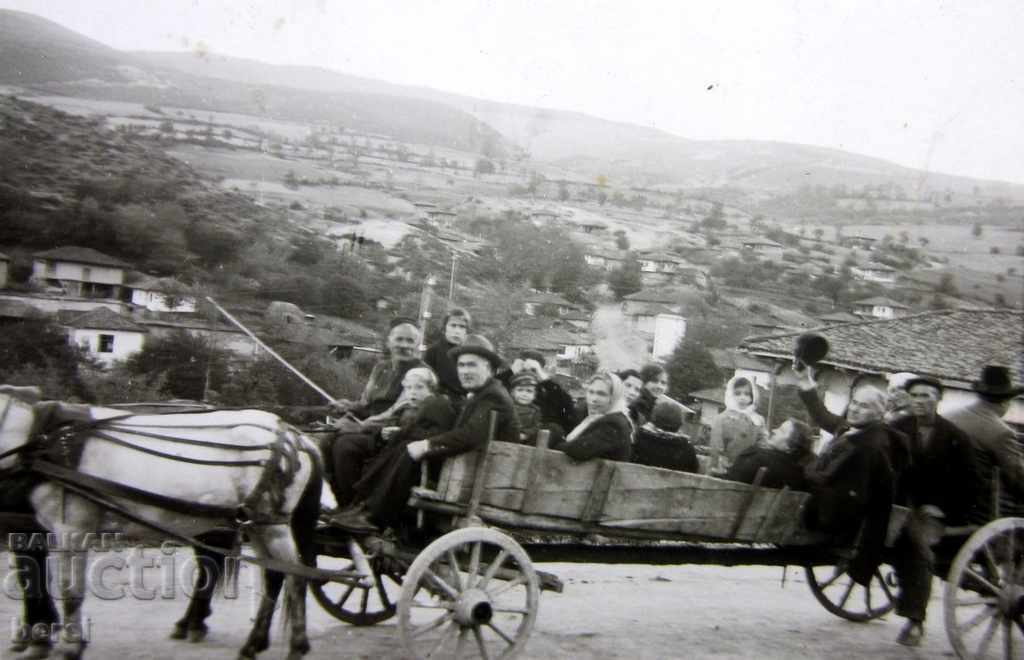 Delivery of OLD PHOTO-BULGARIA-BIT-TRADITIONS-WEDDING Delivery of OLD PHOTO-BULGARIA-BIT-TRADITIONS-WEDDING