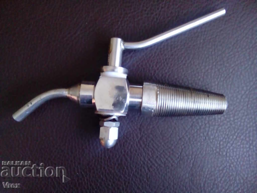 Licitație Robinet vechi unic din oțel inoxidabil - fabricat în Franța Licitație Robinet vechi unic din oțel inoxidabil - fabricat în Franța