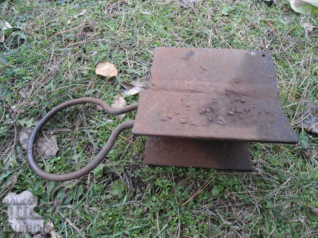 Old portable anvil, 9,300 kg, - 7 Old portable anvil, 9,300 kg, - 7