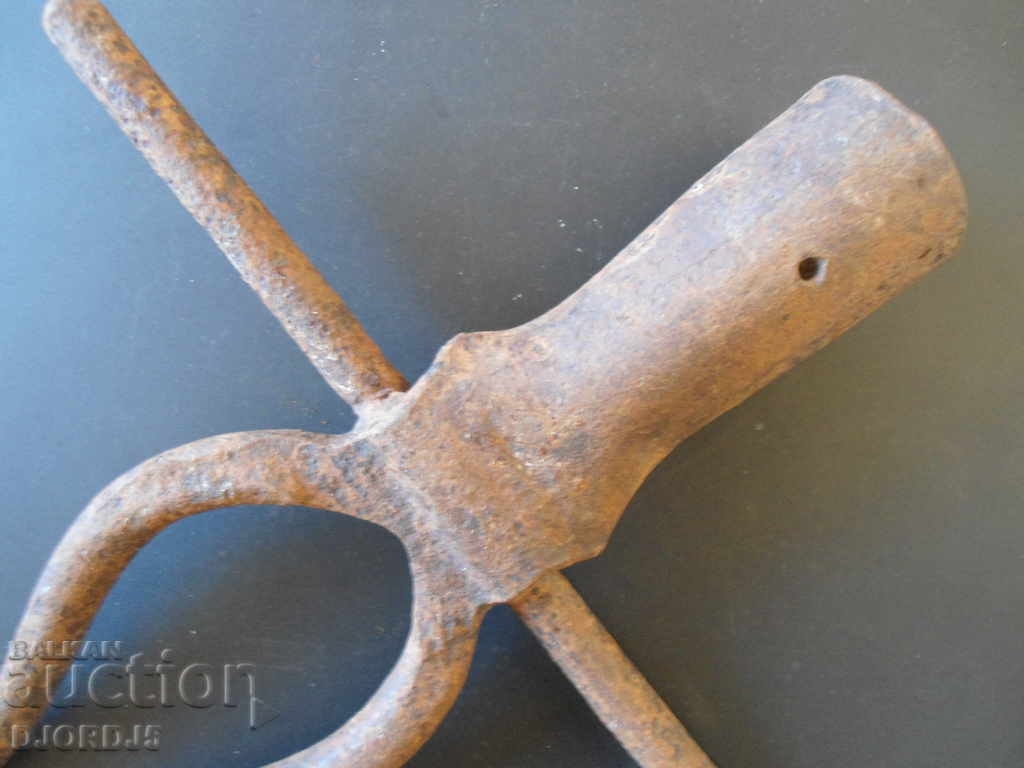 Old agricultural tool with price 5.00 BGN | € 2.56 Old agricultural tool with price 5.00 BGN | € 2.56