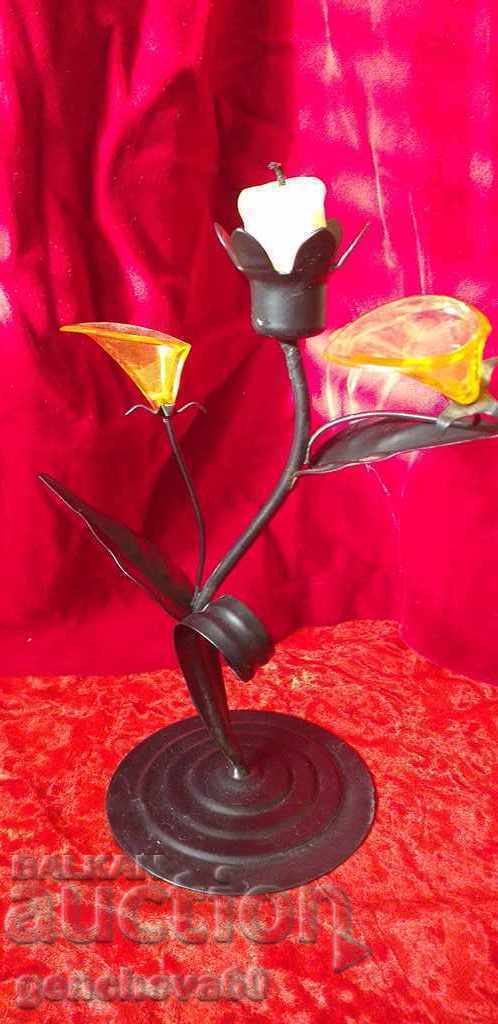 Delivery of Beautiful metal cat candlesticks, flowers, etc