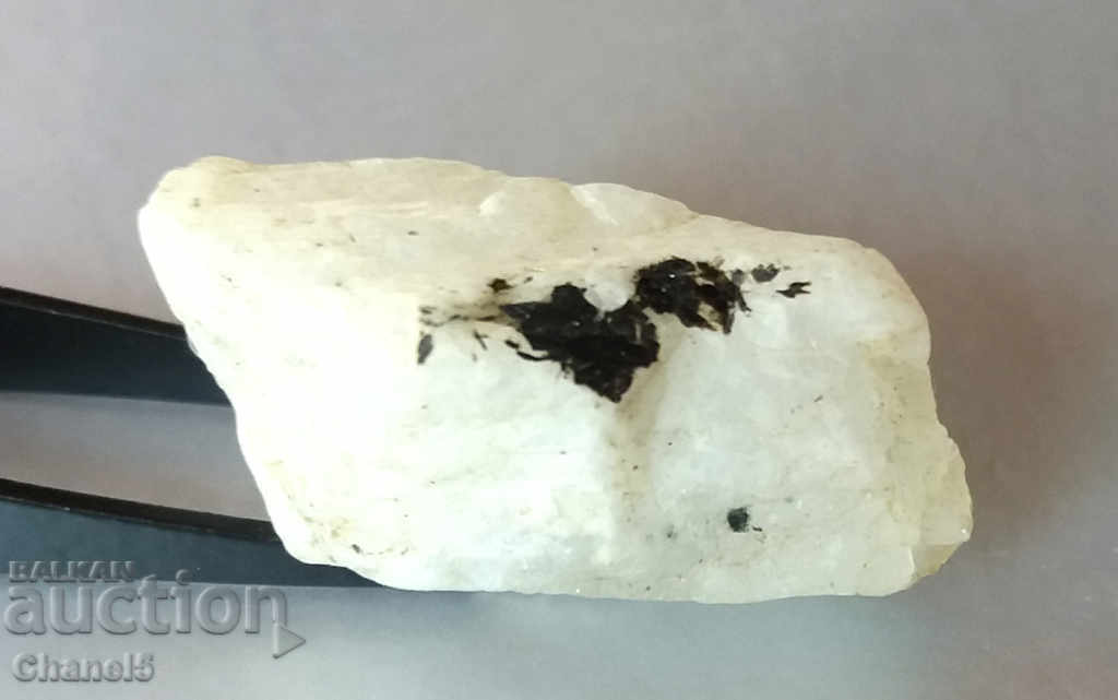 RAW MOON STONE + BLACK TOURNAMENT - 63.60 kt (382) with price 15.00 BGN | € 7.67 RAW MOON STONE + BLACK TOURNAMENT - 63.60 kt (382) with price 15.00 BGN | € 7.67