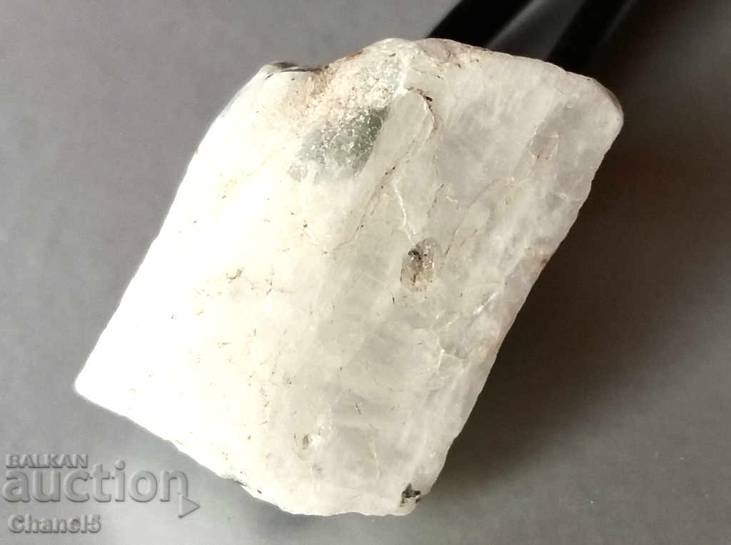 Delivery of RAW MOON STONE + BLACK TOURNAMENT - 154.40 kt (386) Delivery of RAW MOON STONE + BLACK TOURNAMENT - 154.40 kt (386)