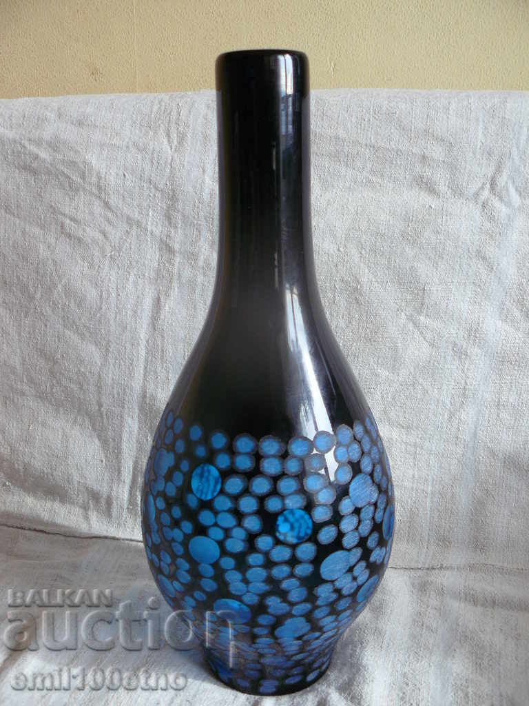 Голяма ваза дебело синьо стъкло