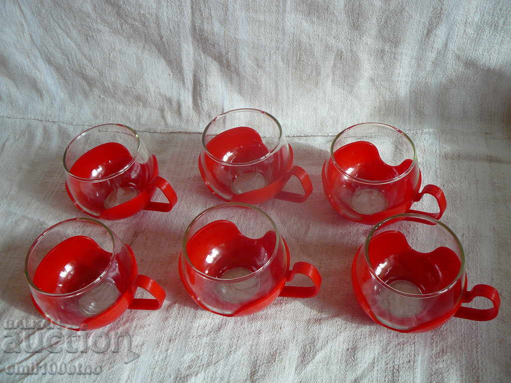 Stylish tea set from the 80's plastic cups with price 25.00 BGN | € 12.78 Stylish tea set from the 80's plastic cups with price 25.00 BGN | € 12.78