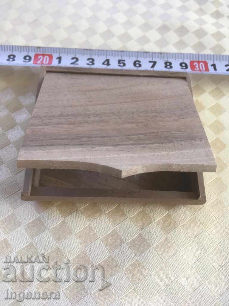Delivery of TOBACCO WOOD HANDMADE BOX