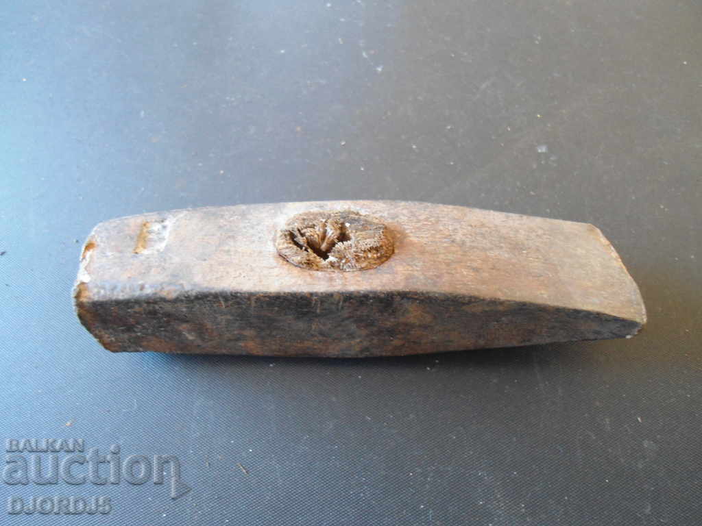 Old little hammer, marking