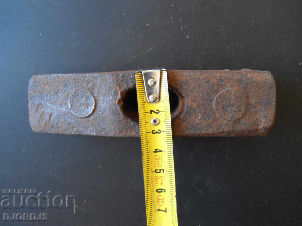 Delivery of Old hammer, 0.900 kg, markings Delivery of Old hammer, 0.900 kg, markings