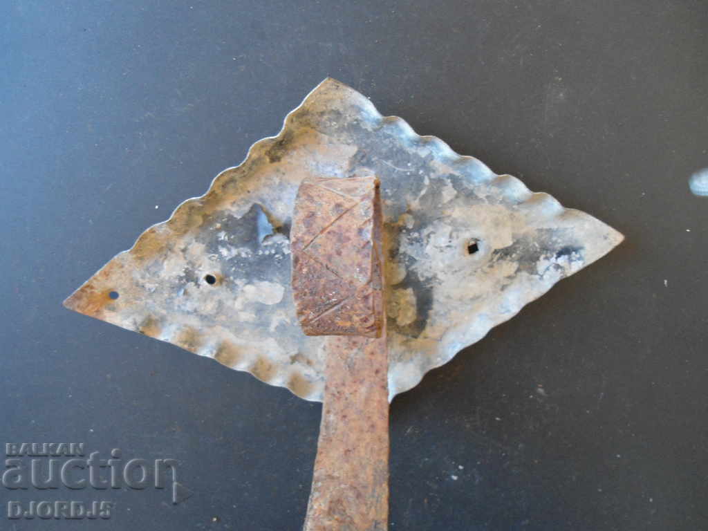 Old wrought iron with price 2.00 BGN | € 1.02 Old wrought iron with price 2.00 BGN | € 1.02