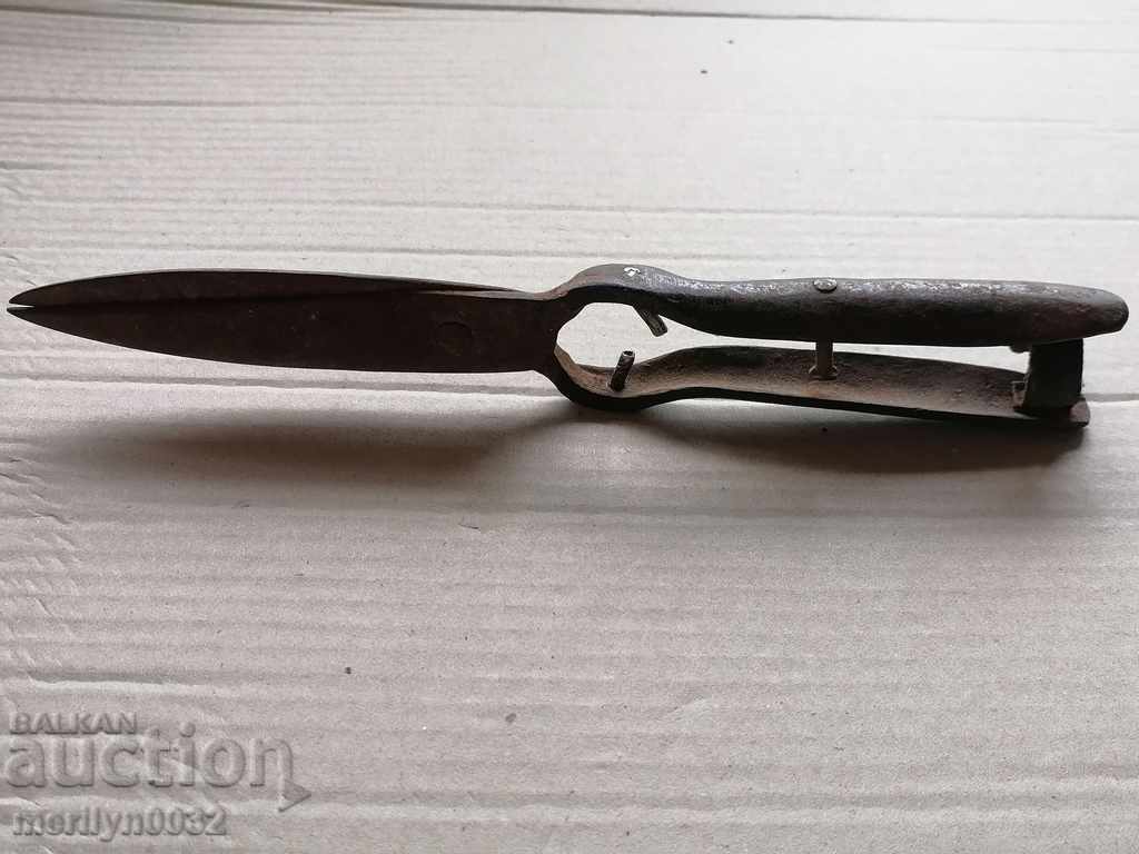 Delivery of Wrought iron scissors old wrought iron scissors Delivery of Wrought iron scissors old wrought iron scissors