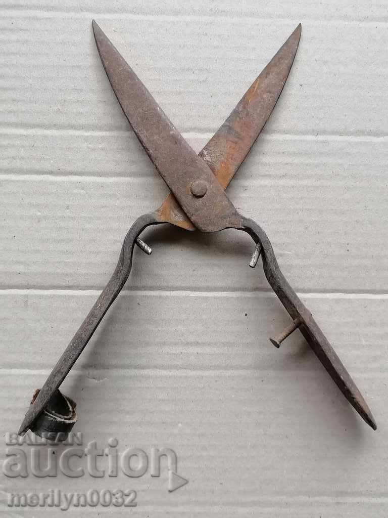 Wrought iron scissors old wrought iron scissors - 6 Wrought iron scissors old wrought iron scissors - 6