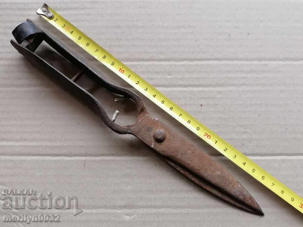 Wrought iron scissors old wrought iron scissors - 7 Wrought iron scissors old wrought iron scissors - 7