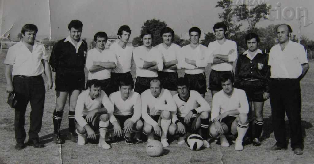 FOOTBALL BEROE 197... PHOTO with price 5.00 BGN | € 2.56