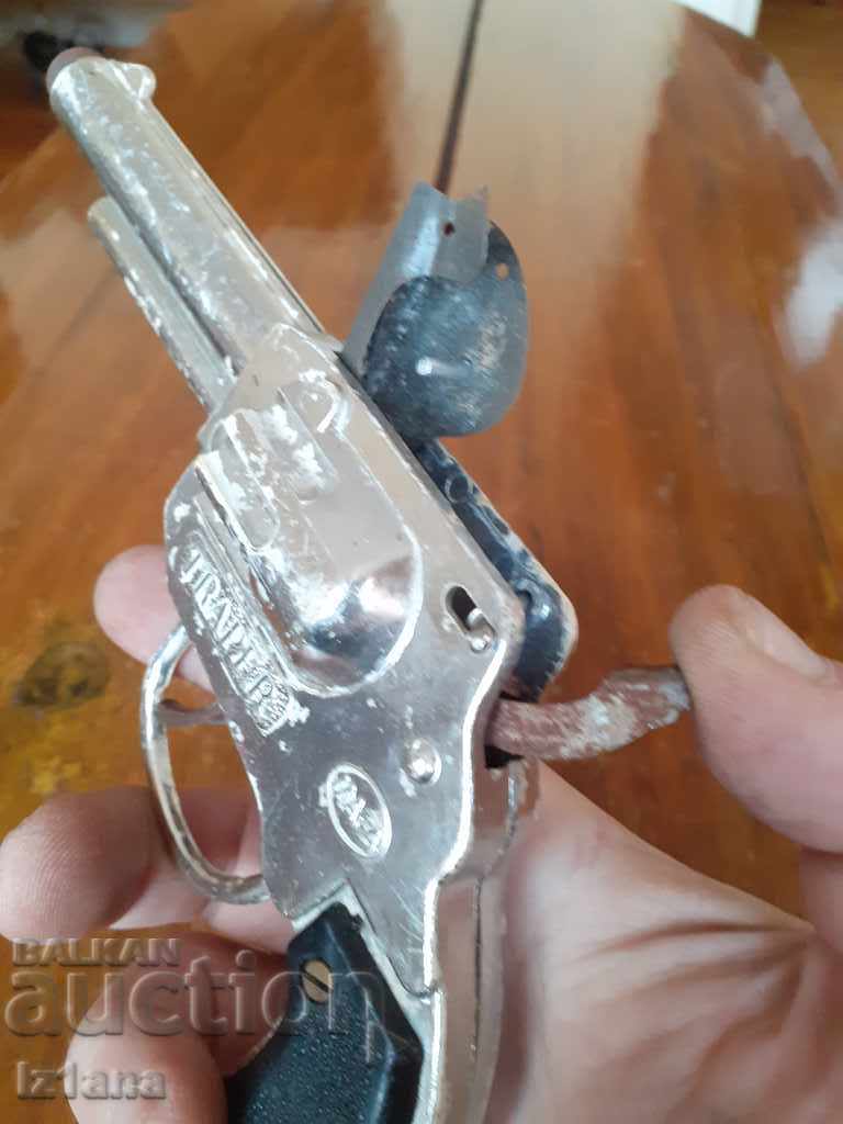 Old Kid's Gun - 6 Old Kid's Gun - 6