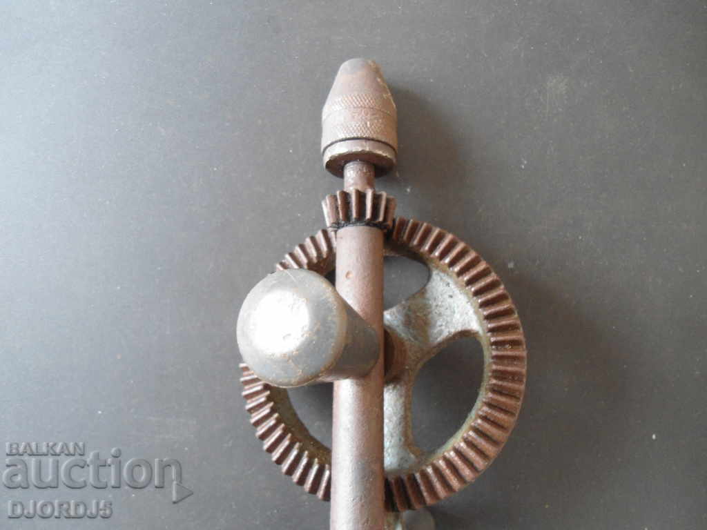 Instrument vechi, burghiu cu preț 12.00 BGN | € 6.14