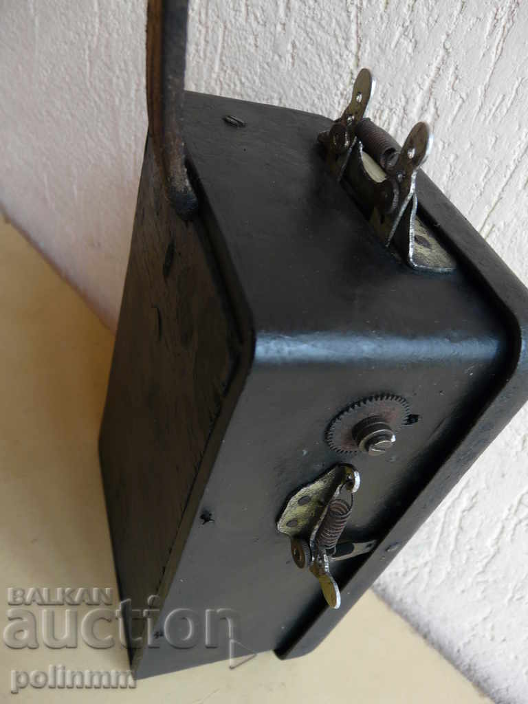 Delivery of Old German signal lantern WW2