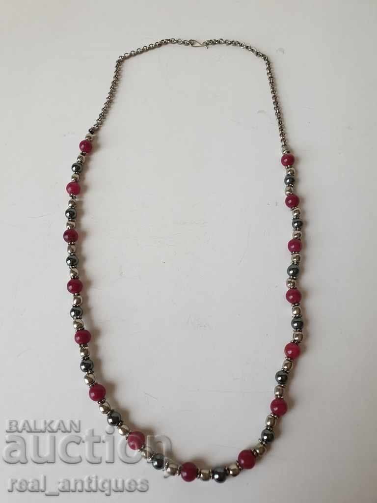 Necklace with rubies