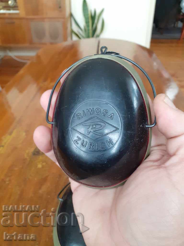 Delivery of Old mufflers, Riwosa Zurich earphones Delivery of Old mufflers, Riwosa Zurich earphones