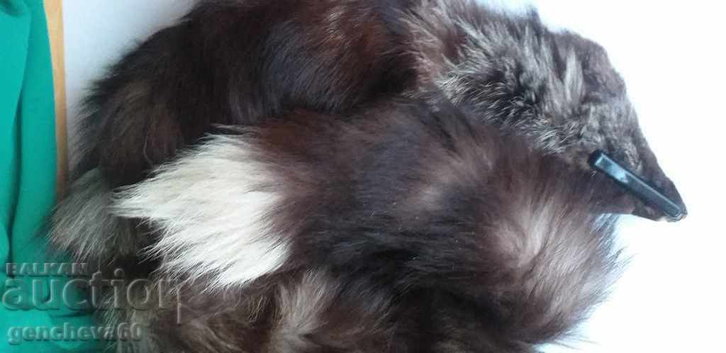 Delivery of Natural silver fox fur collar Delivery of Natural silver fox fur collar