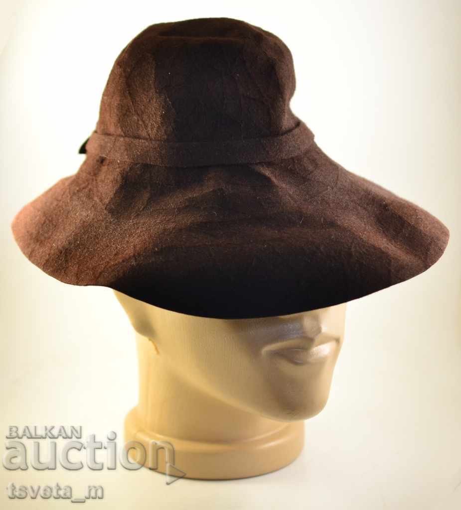 Antique women's hat