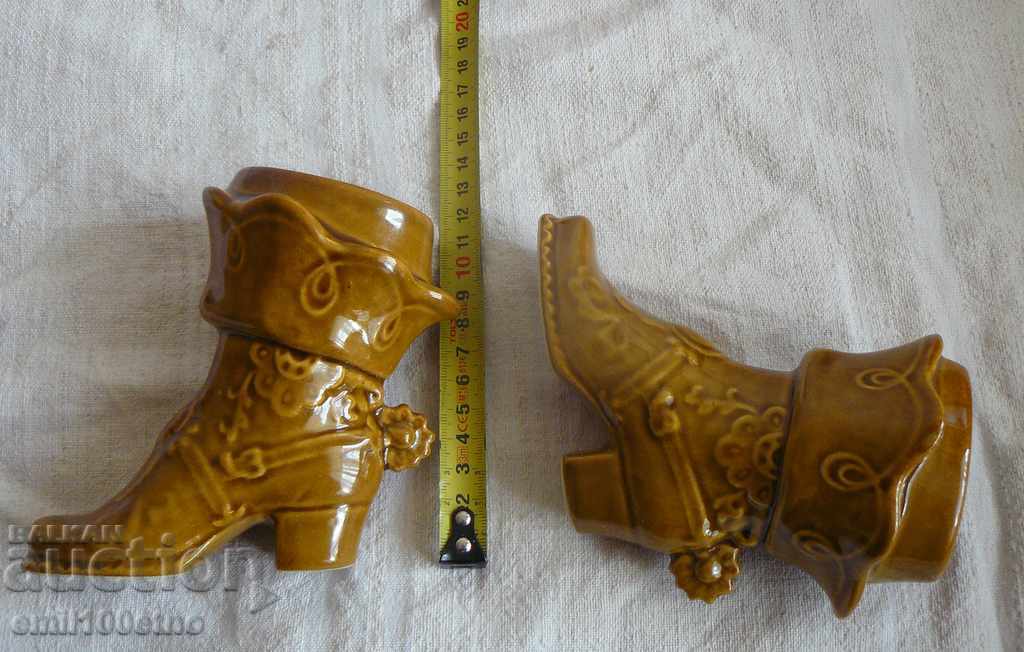 Φιγούρες - βάζα Ένα ζευγάρι μπότες - μπότες από πορσελάνη - 7