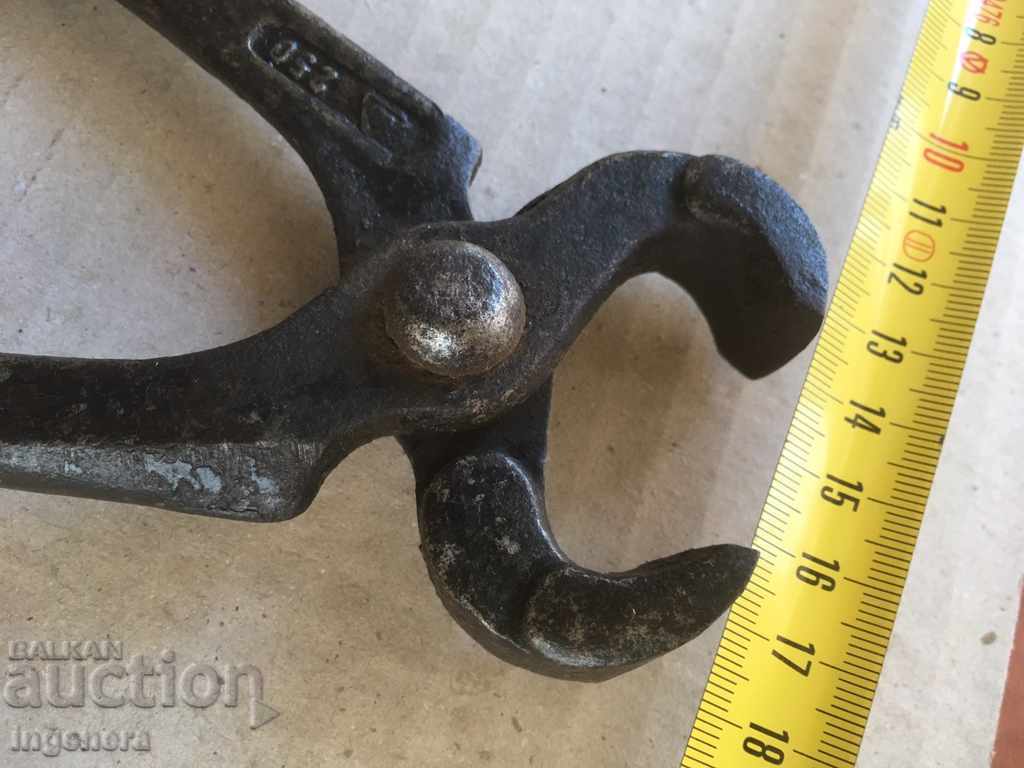 Auction PLIERS KERPEDEN LARGE FORGED MARK'S TOOL Auction PLIERS KERPEDEN LARGE FORGED MARK'S TOOL