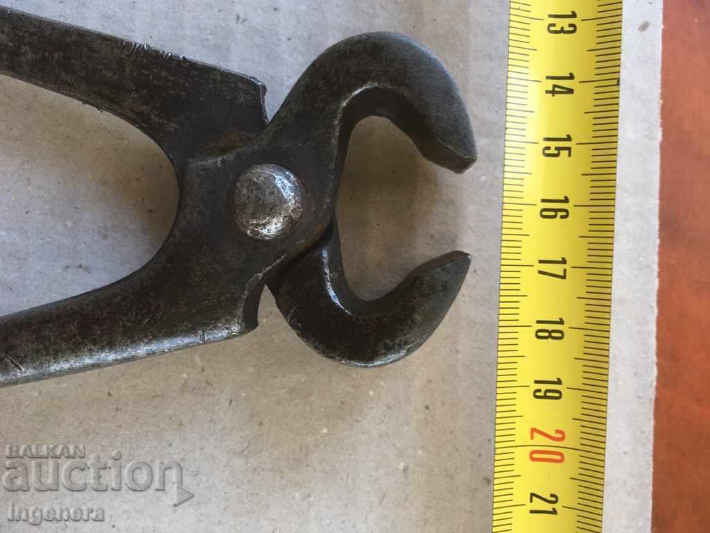 Delivery of PLIERS BRAND MARKED FORGED TOOL Delivery of PLIERS BRAND MARKED FORGED TOOL