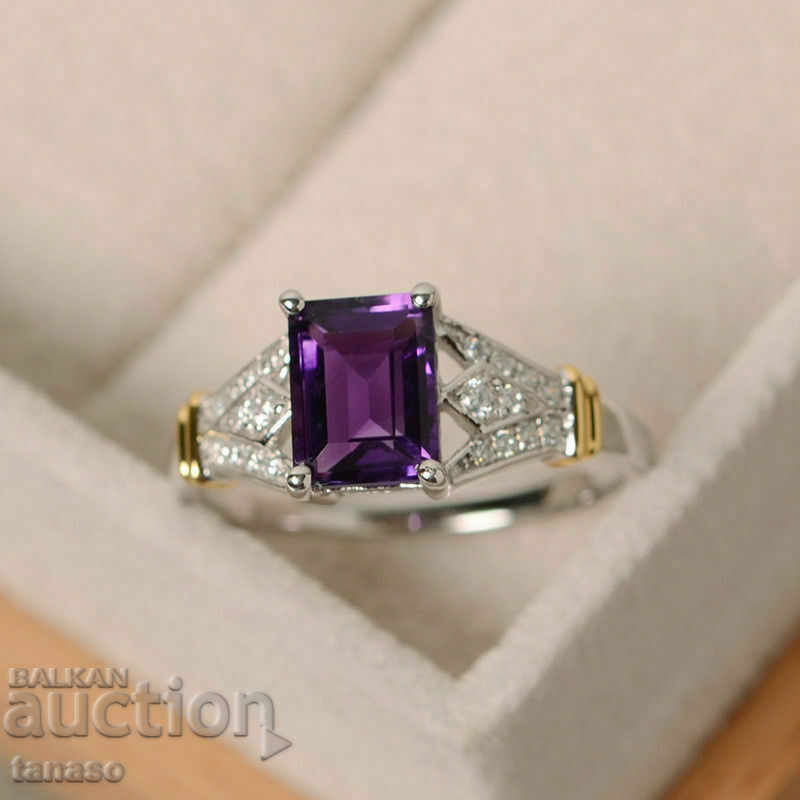 Ring with violet amethyst, silver-plated