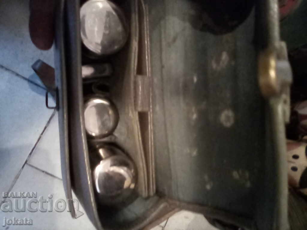 Delivery of An old command bag