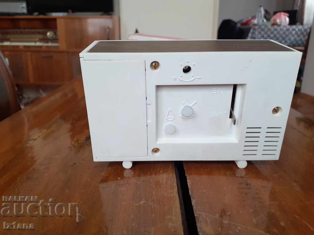 Delivery of Desktop Clock, Alarm Clock, SLAVA Delivery of Desktop Clock, Alarm Clock, SLAVA