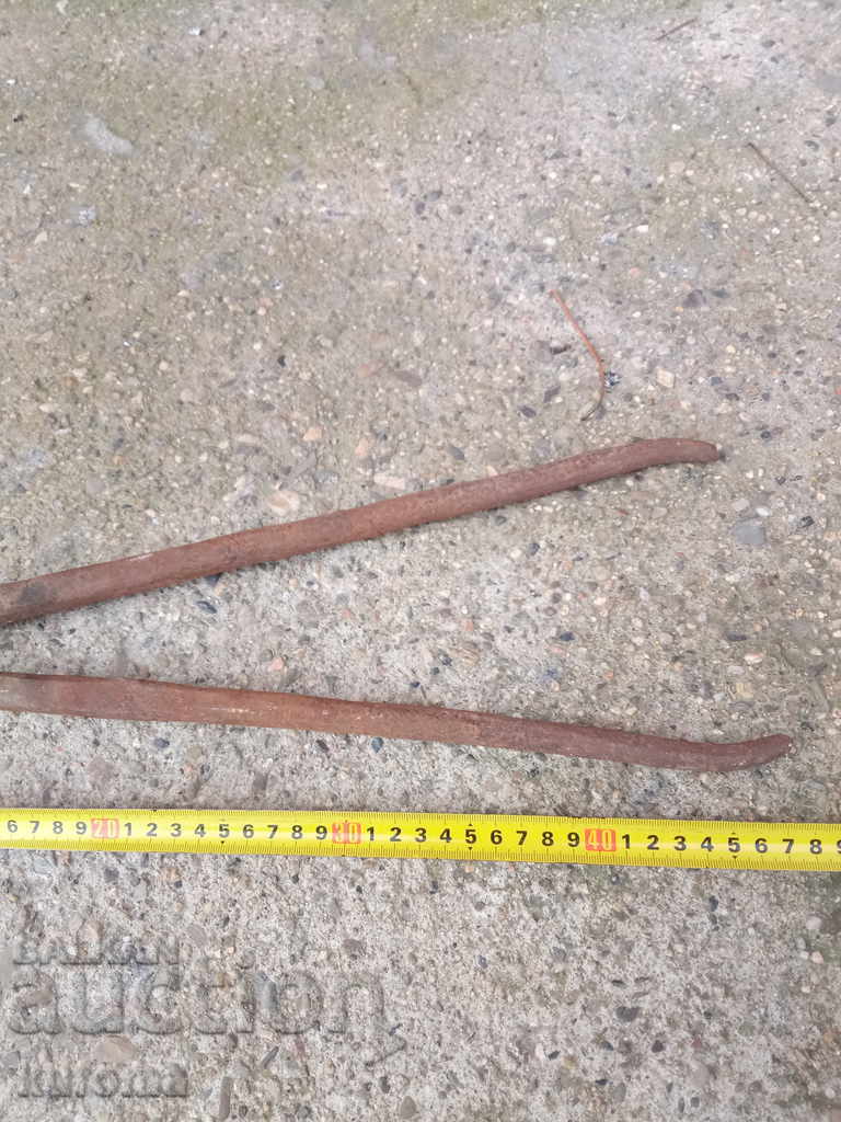 Auction Old forging pliers Auction Old forging pliers