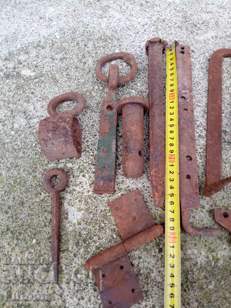 Old iron objects with price 19.99 BGN | € 10.22