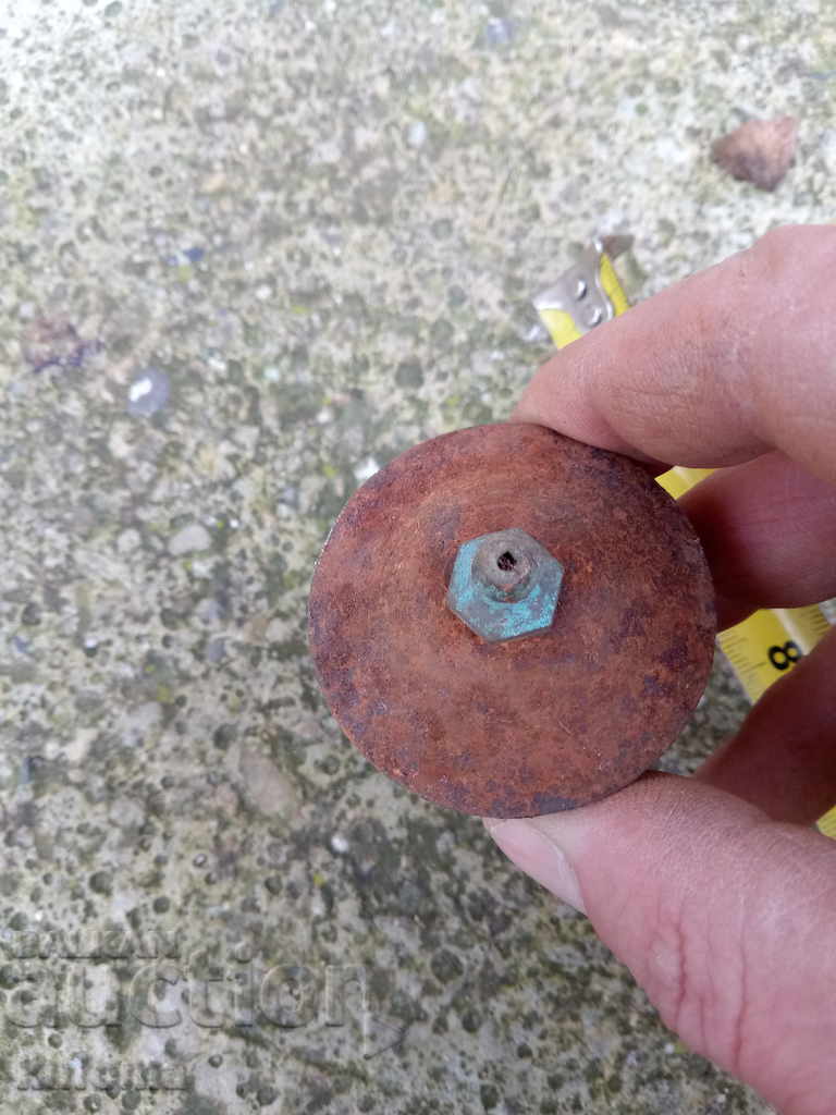 Old plumb line with price 4.99 BGN | € 2.55 Old plumb line with price 4.99 BGN | € 2.55