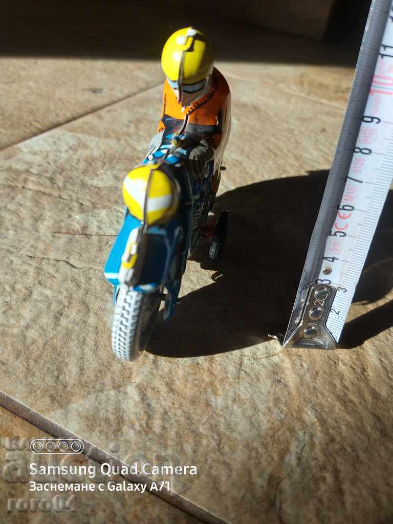 Auction MOTORCYCLIST Auction MOTORCYCLIST