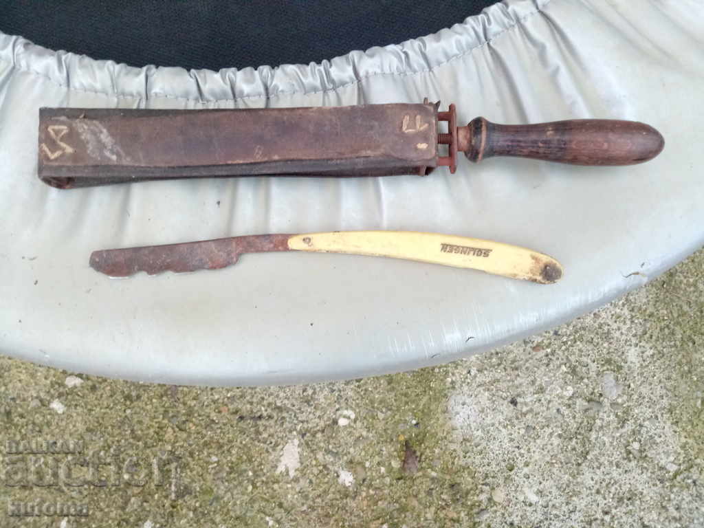 Δερμάτινο λουρί ακονίσματος ξυραφιού και ξυράφι Solingen Δερμάτινο λουρί ακονίσματος ξυραφιού και ξυράφι Solingen