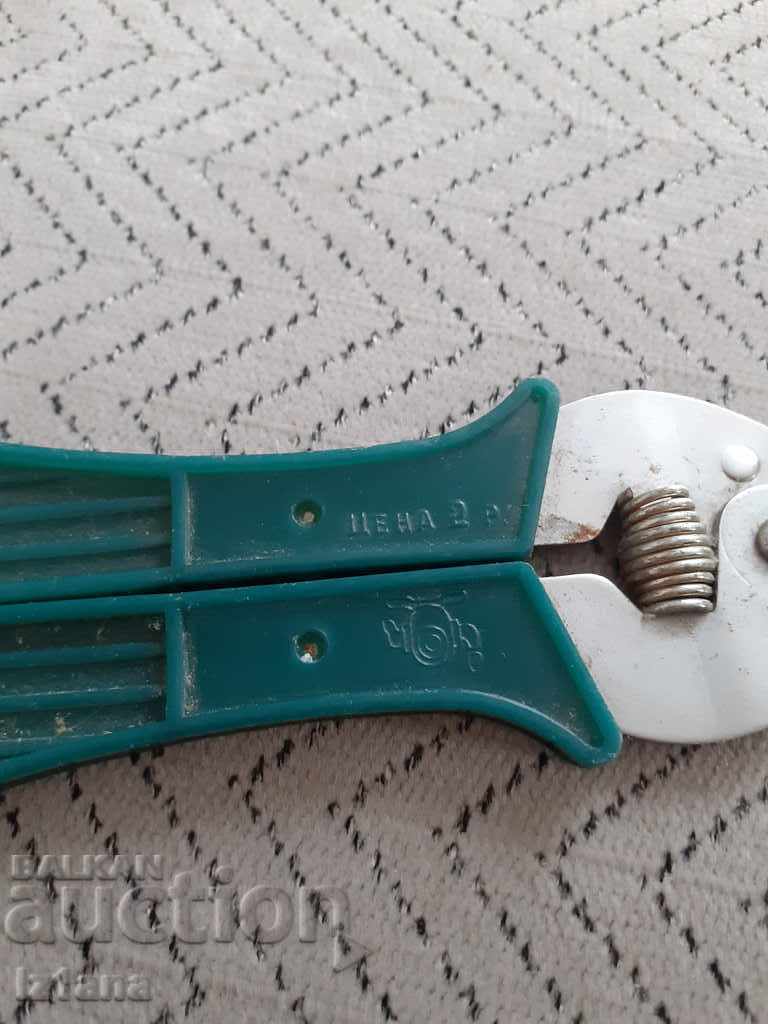 Old Scissors, Scissors with price 18.00 BGN | € 9.20 Old Scissors, Scissors with price 18.00 BGN | € 9.20