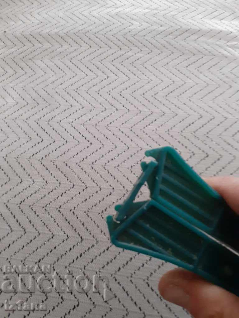 Delivery of Old Scissors, Scissors Delivery of Old Scissors, Scissors