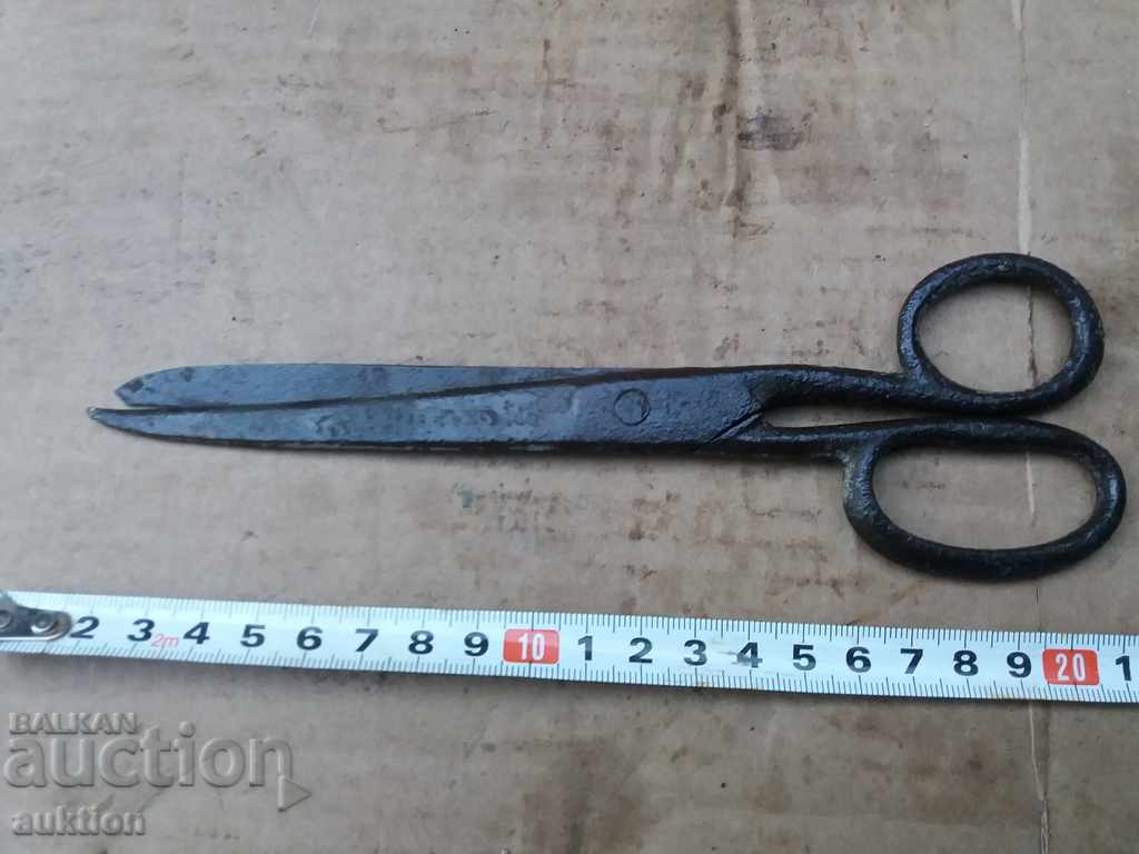 Delivery of OLD FORGED SCISSORS FOR ABA CUTTING